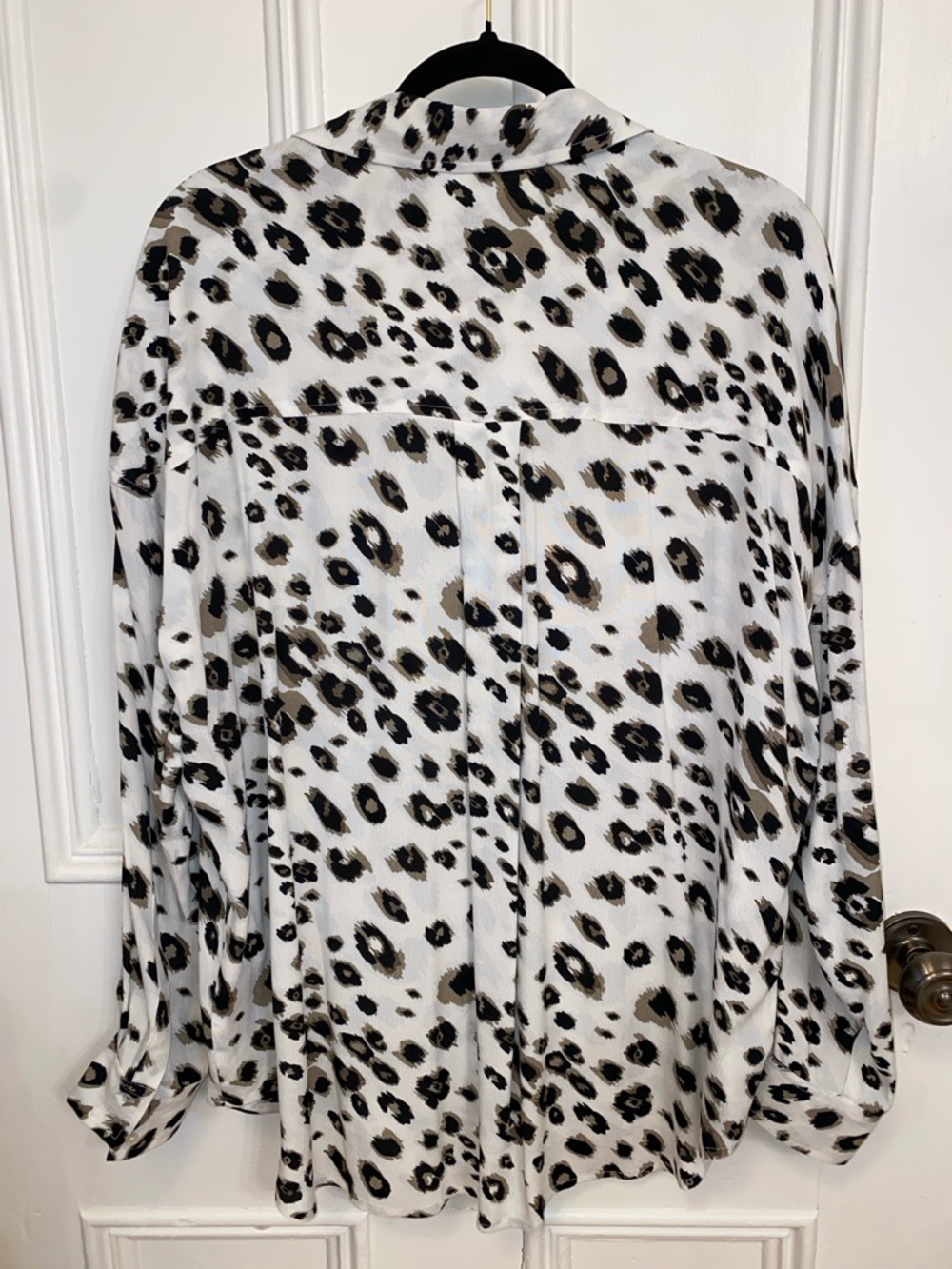 Ella White Leopard Print Long Sleeve Pullover Blouse - Picture 5 of 9